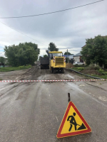 При поддержке губернатора Романа Викторовича Бусаргина продолжаются работы по ремонту городских улиц.